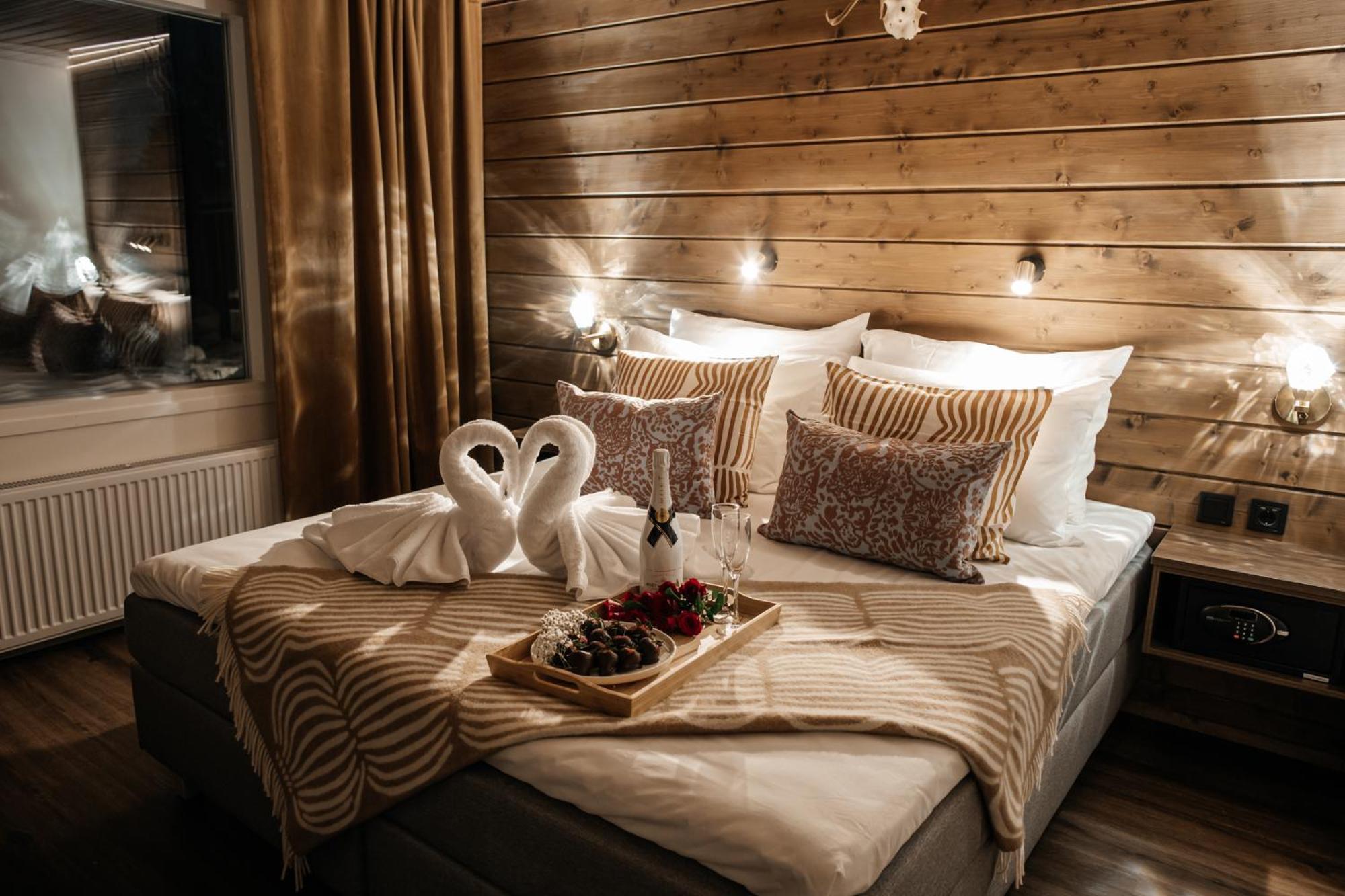Aito Igloo & Spa Resort Rovaniemi Extérieur photo